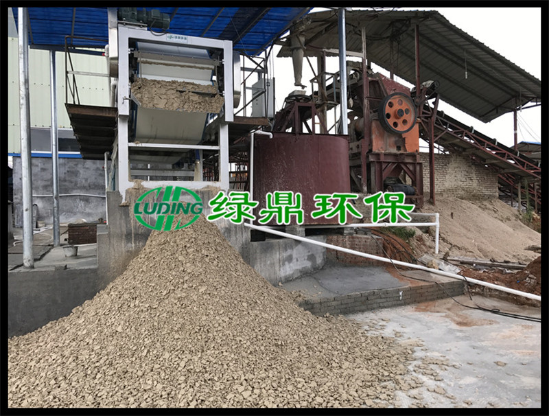 陶瓷帶式壓濾機(jī)使用案例(湖南岳陽(yáng)水洗陶瓷…